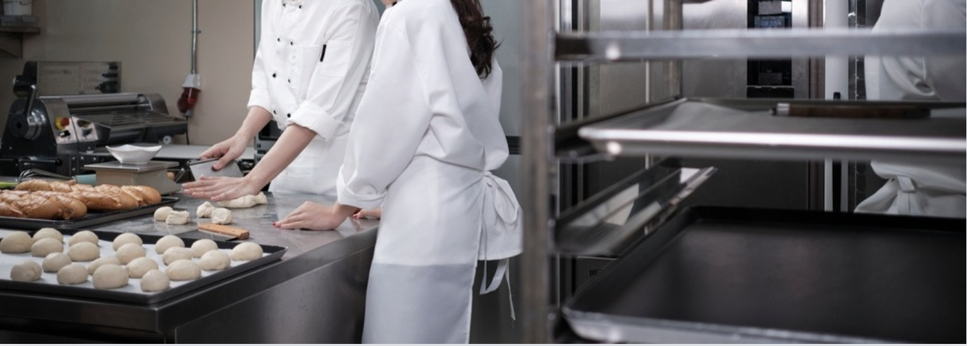 Los 13 utensilios y maquinaria básicos para panadería y pastelería